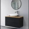 ארון אמבטיה דגם אופק חריצים שחור משטח בוצ'ר 100 ס"מ עומק 47 ס"מ תלוי