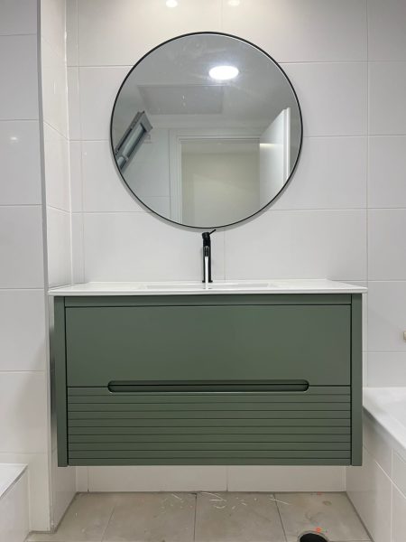 ארון אמבטיה דגם אופק חריצים ירוק חאקי