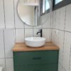 ארון אמבטיה ירוק